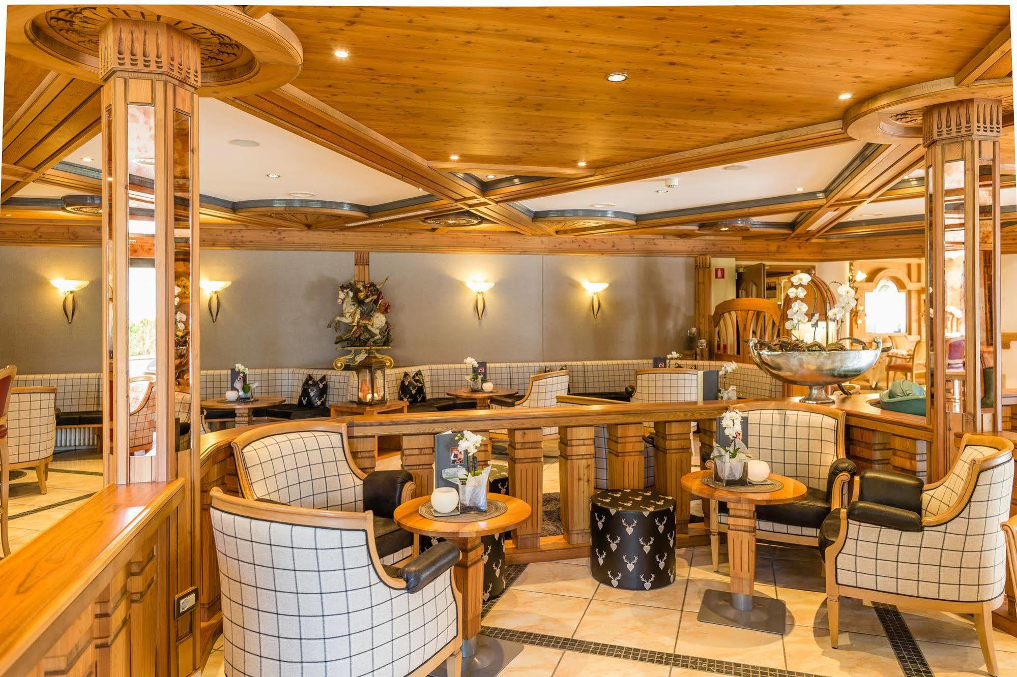 Dolcevita Hotel Jagdhof Laces Bagian luar foto