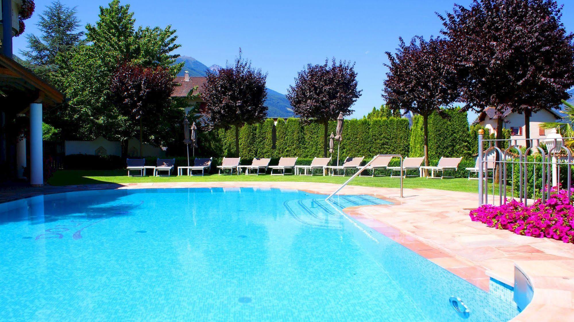 Dolcevita Hotel Jagdhof Laces Bagian luar foto